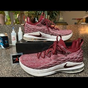 Nike Lebron XV Low Size 11 A01755-200 Sneakers